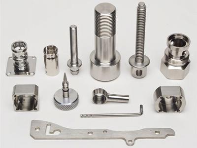 Produzione di parti per prototipazione rapida automobilistica